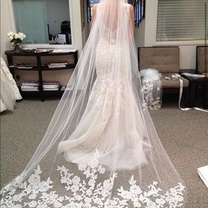 White king wedding veil